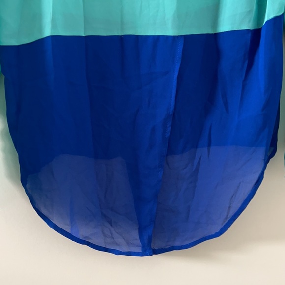 Forever 21 blue color-block blouse - NWT (Small) - Picture 6 of 7